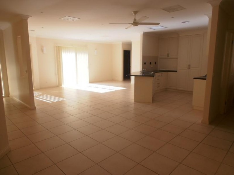 2 Oxford Drive, Wangaratta VIC 3677