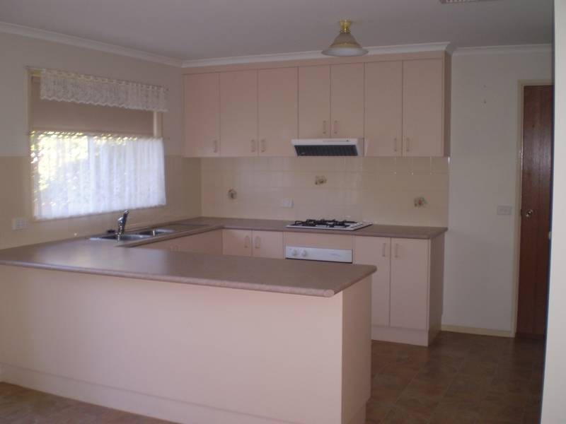 4 Christine Drive, Wangaratta VIC 3677