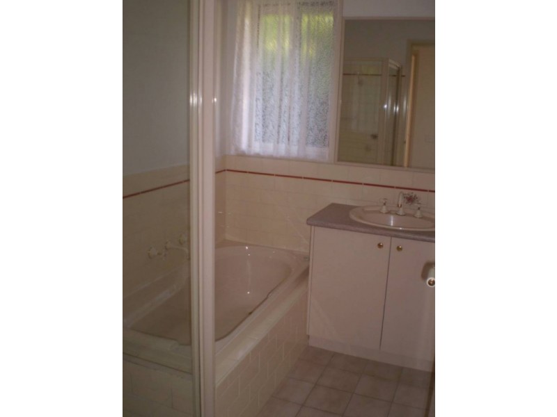 4 Christine Drive, Wangaratta VIC 3677