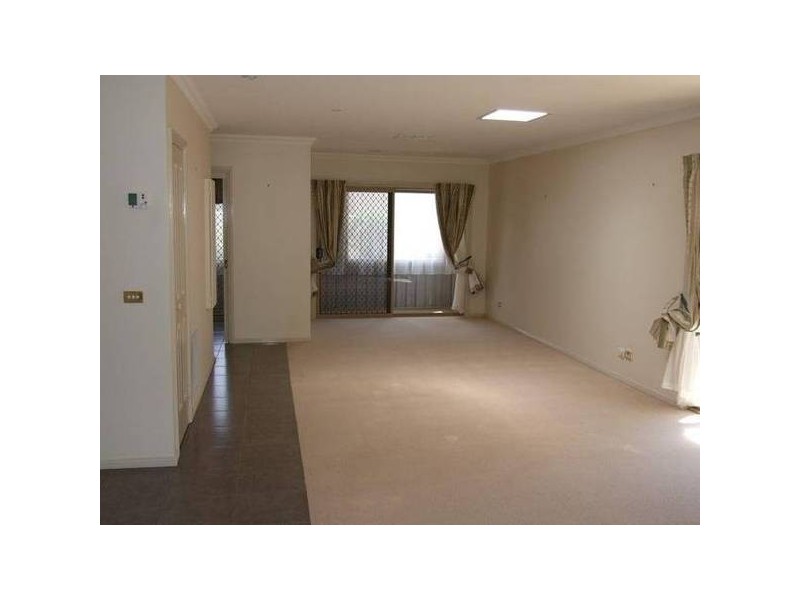 2 Deakin COURT, Wangaratta VIC 3677