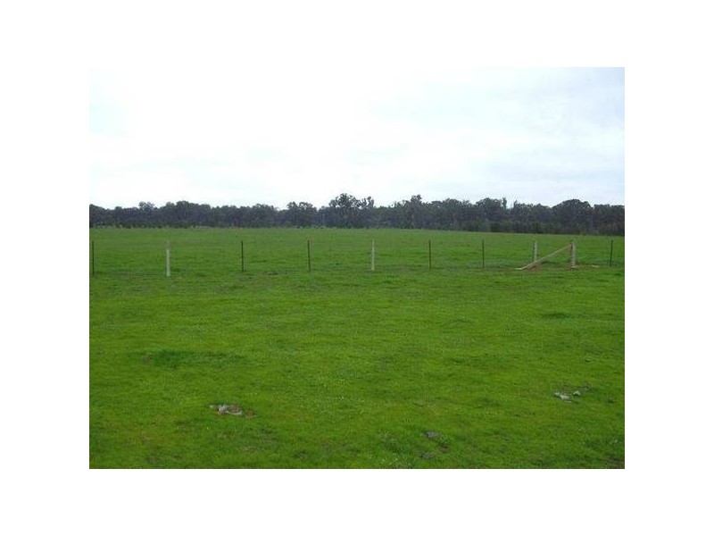 … River ROAD, Wangaratta VIC 3677