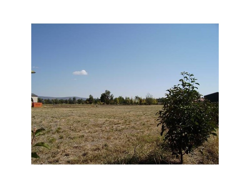 42 Woodland Grove, Wangaratta VIC 3677