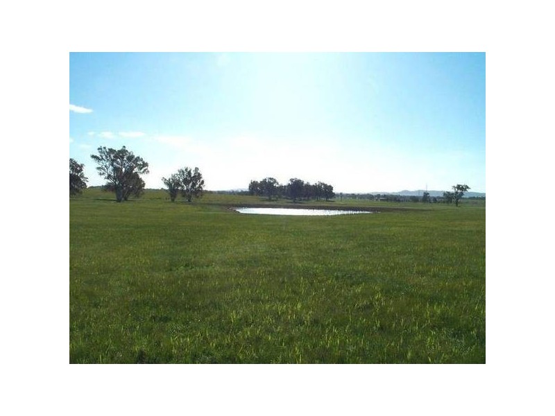 Glenrowan West Road and Ross Lane, Glenrowan West VIC 3675