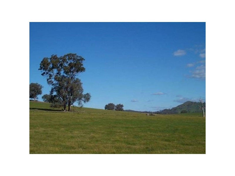 Glenrowan West Road and Ross Lane, Glenrowan West VIC 3675
