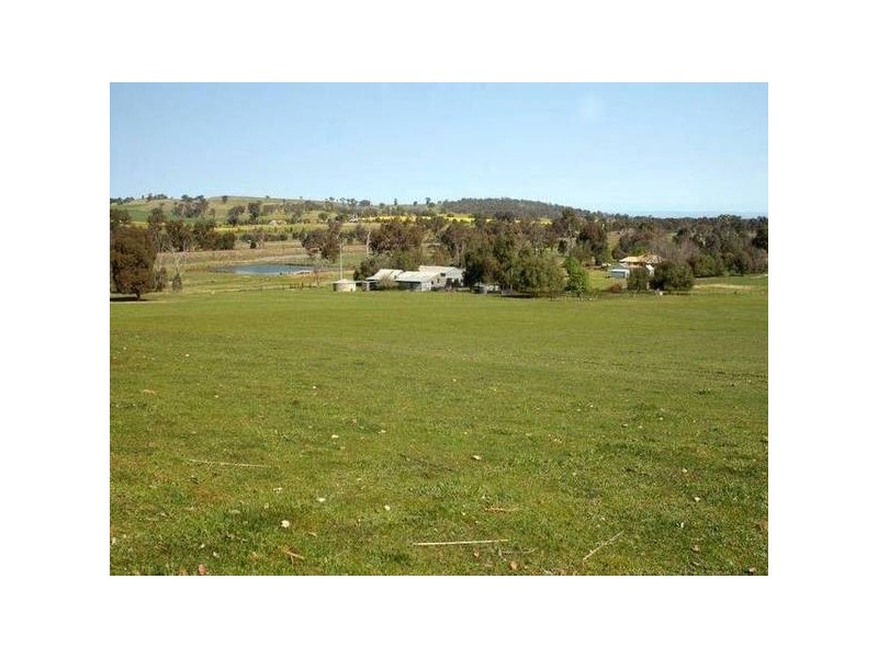 1117 Railway Parade, Springhurst VIC 3682