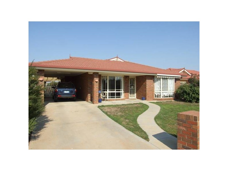 33 Thomas Wedge Drive, Wangaratta VIC 3677