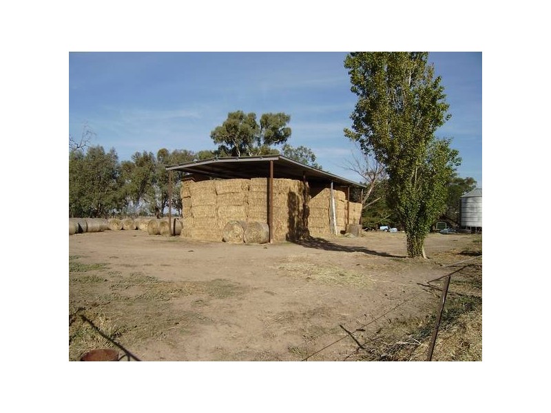 Federation Way, Bowser VIC 3678