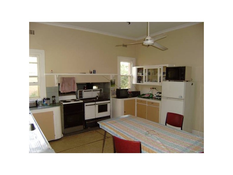 Federation Way, Bowser VIC 3678
