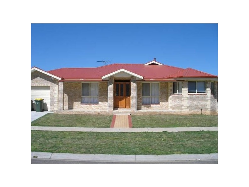 7 Cambridge Drive, Wangaratta VIC 3677