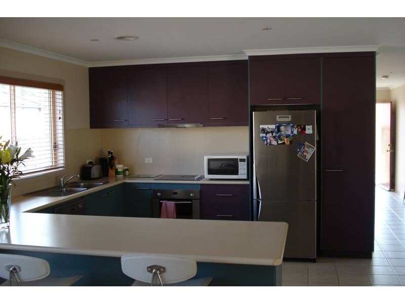 2 Collyndale Drive, Wangaratta VIC 3677