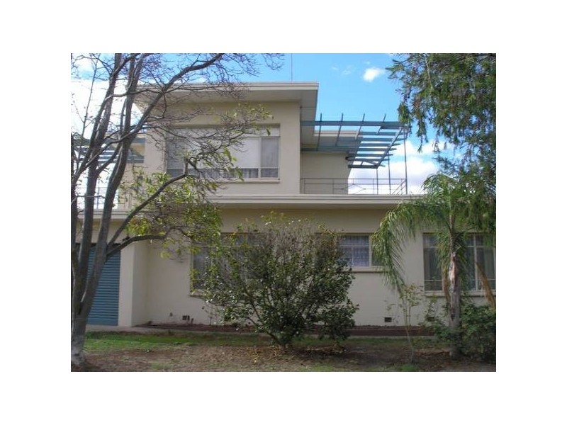 10 Taylor Street, Wangaratta VIC 3677