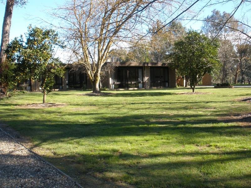 59 Smith Street, Oxley VIC 3678