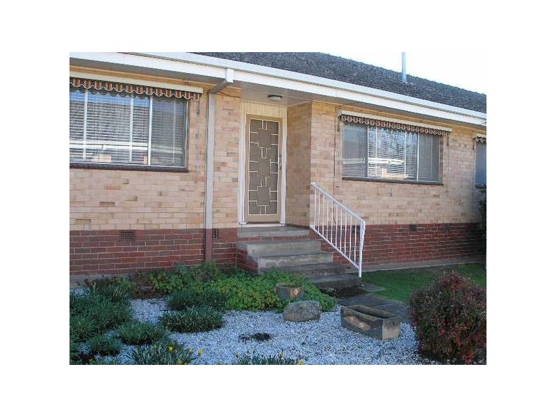 2/8 Gayer Avenue, Wangaratta VIC 3677