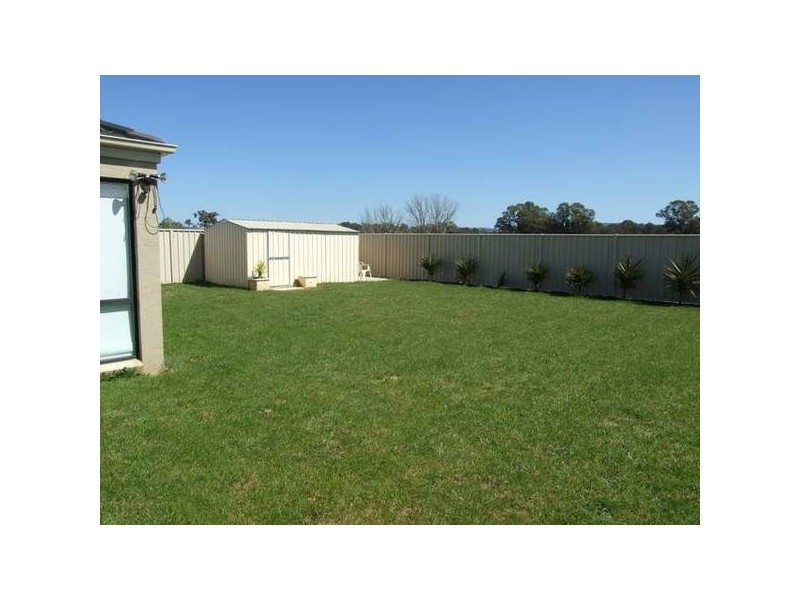 27 Monash Drive, Wangaratta VIC 3677