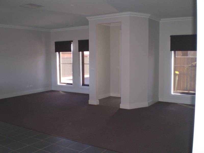 2/3 Bristol Court, Wangaratta VIC 3677