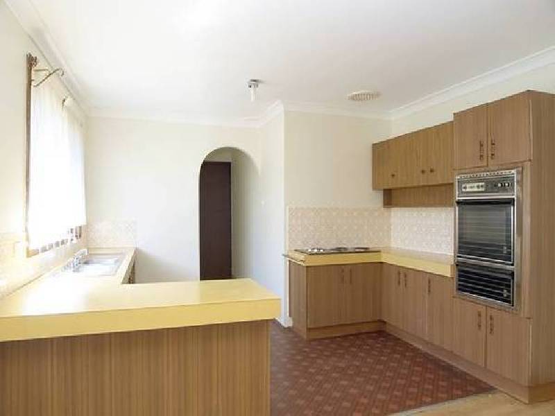 Whitby Road, Kings Langley NSW 2147