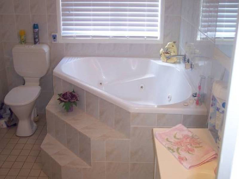 86 FARNHAM ROAD, Quakers Hill NSW 2763