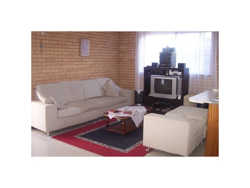 5 Chaplin Crescent, Quakers Hill NSW 2763