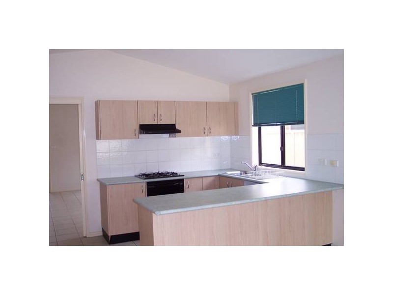 Manorhouse Boulevard, Quakers Hill NSW 2763