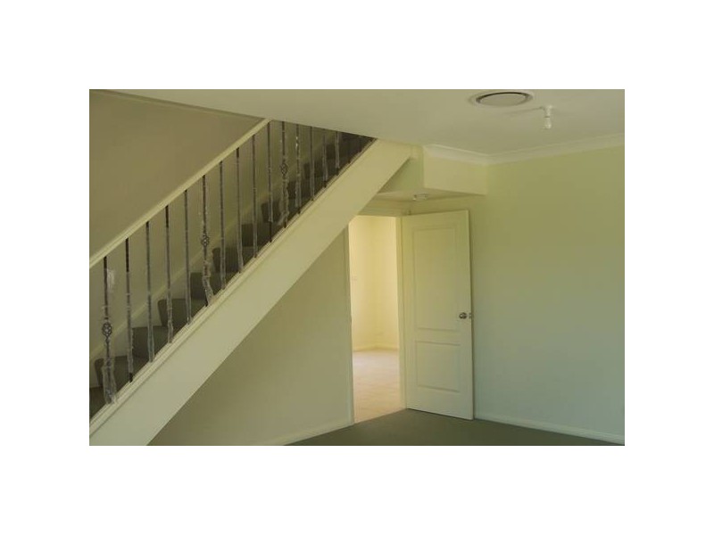 1/30 Lalor Rd, Quakers Hill NSW 2763