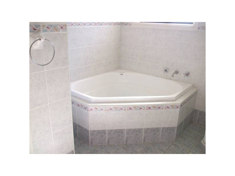 2/10 Lovegrove Drive, Quakers Hill NSW 2763