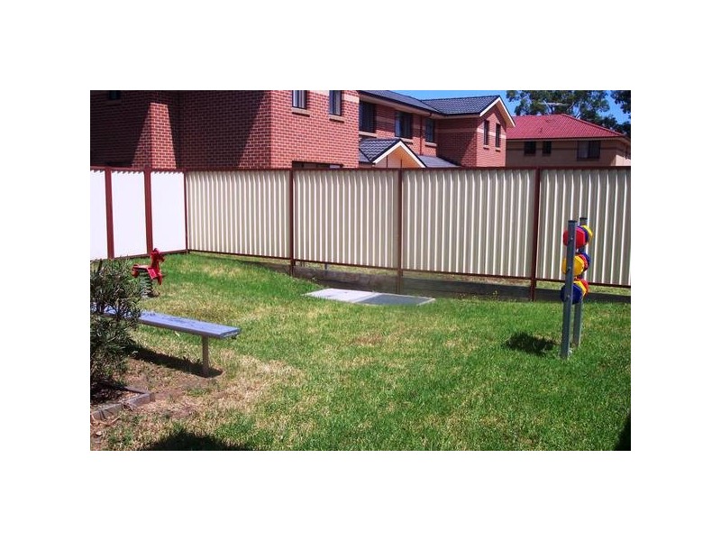 2/10 Lovegrove Drive, Quakers Hill NSW 2763