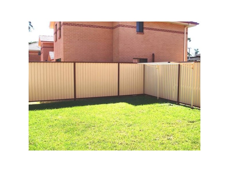 2/10 Lovegrove Drive, Quakers Hill NSW 2763