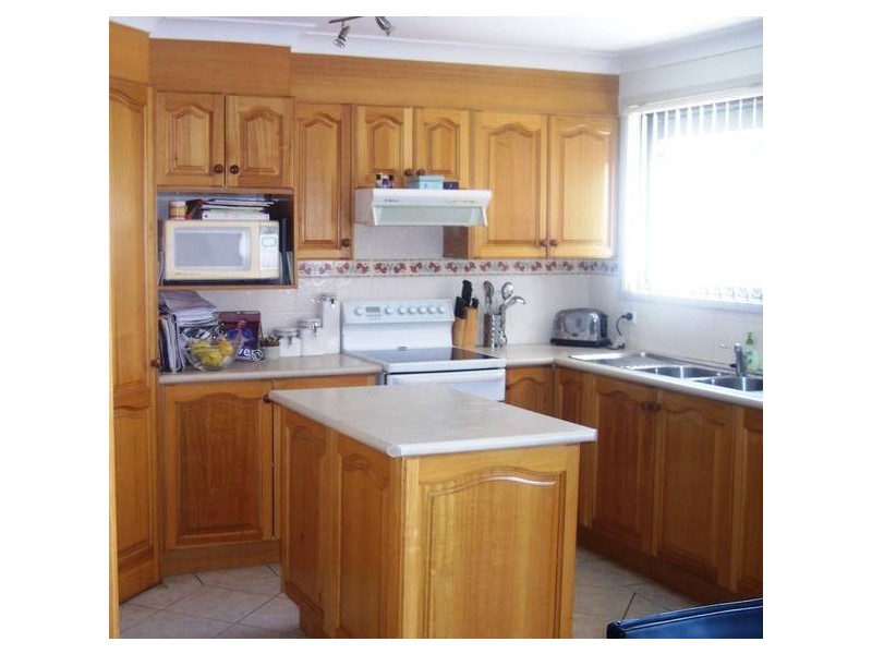 48 Warrimoo Drive, Quakers Hill NSW 2763