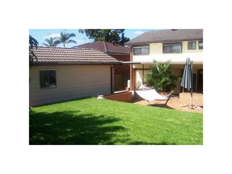 48 Warrimoo Drive, Quakers Hill NSW 2763