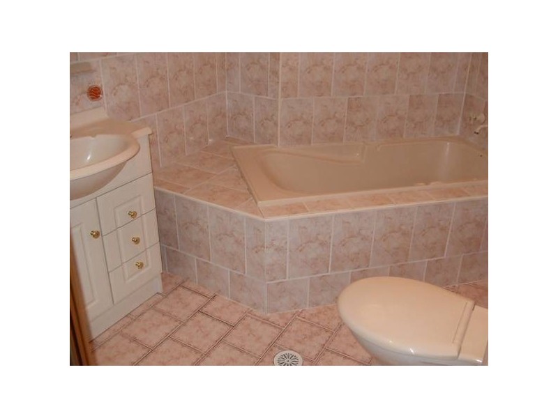 1./30 Hillcrest Road, Quakers Hill NSW 2763