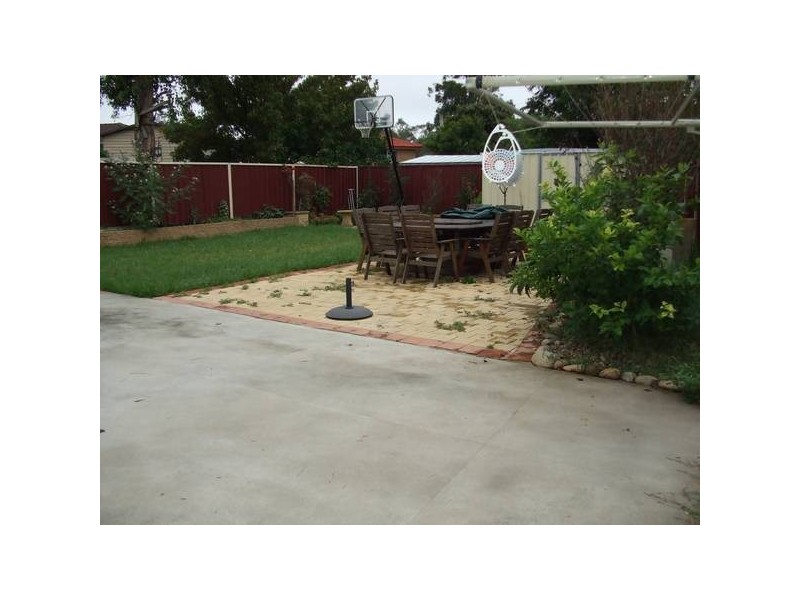 27 Wayne Street, Dean Park NSW 2761