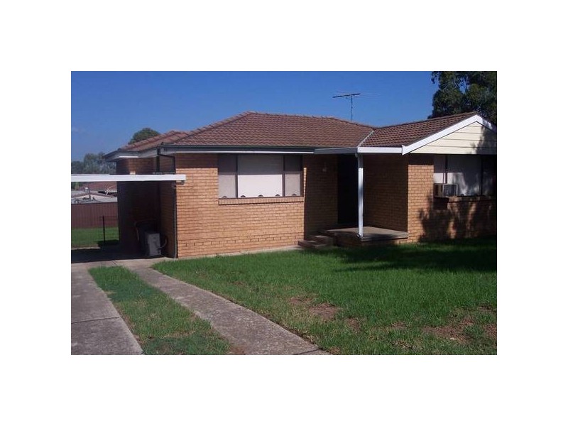 14 LYALL AVENUE, Dean Park NSW 2761