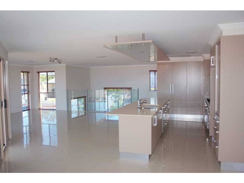 Highland Park QLD 4211