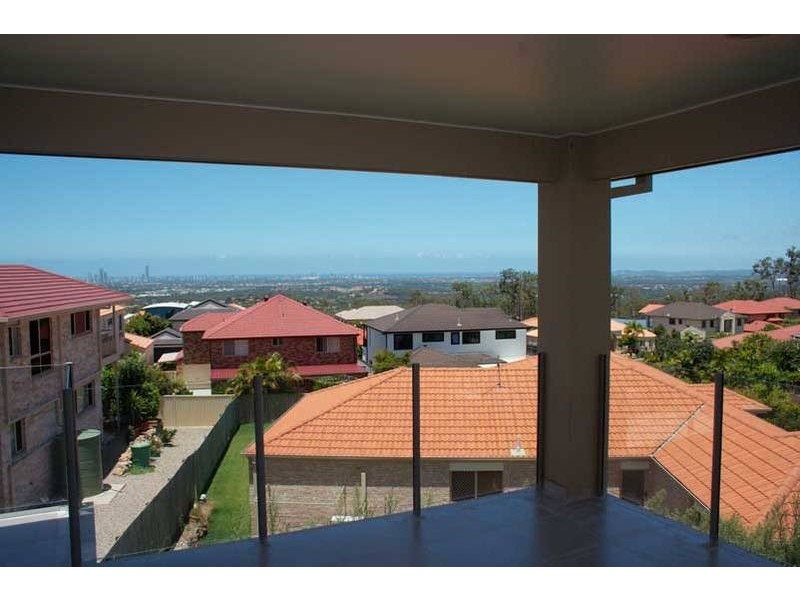 Highland Park QLD 4211