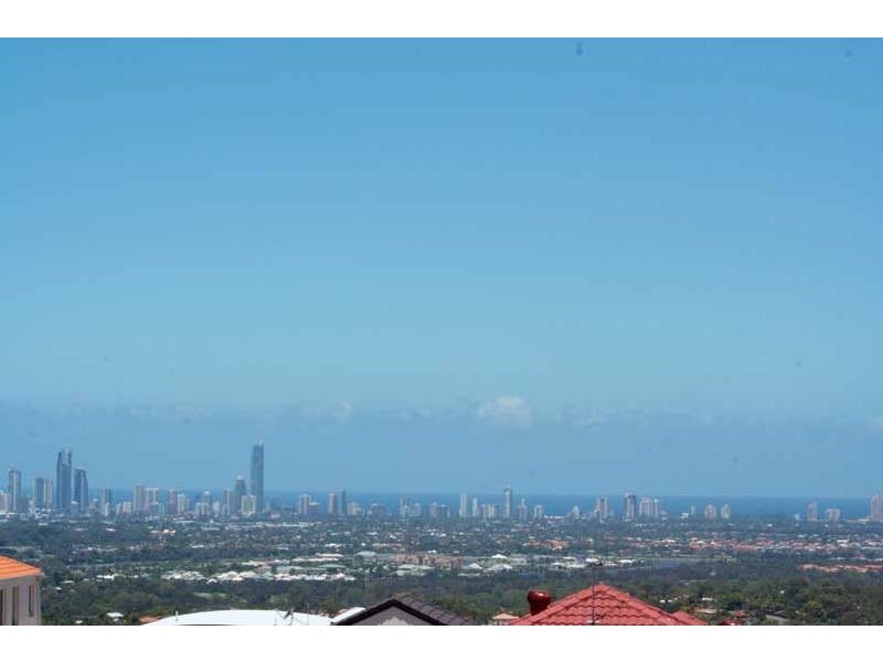 Highland Park QLD 4211