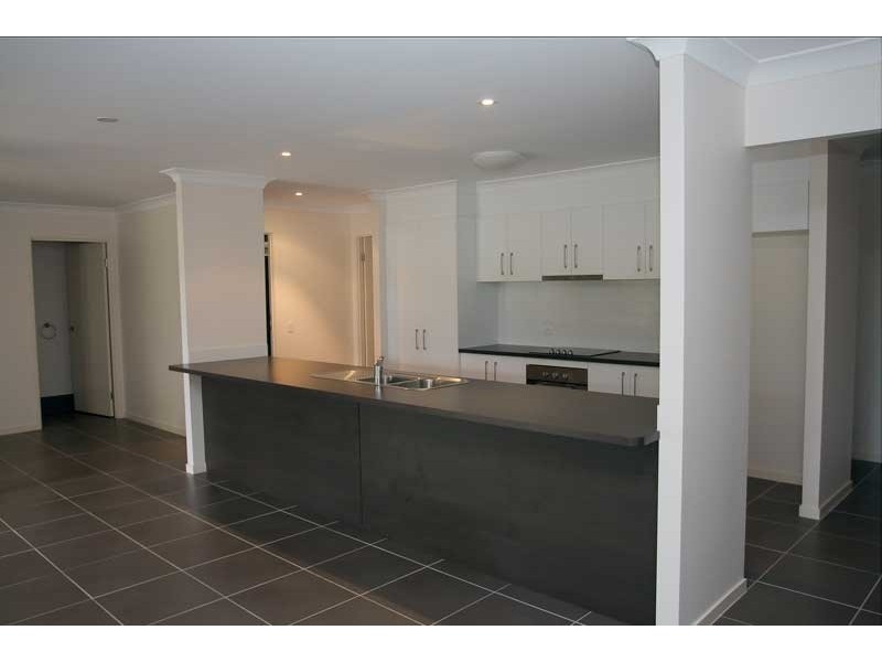 Highland Park QLD 4211