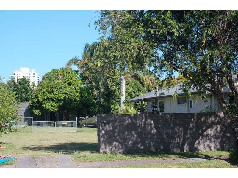 37 Harris Street, Labrador QLD 4215