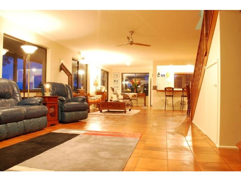 35 Arunta Drive, Mount Nathan QLD 4211