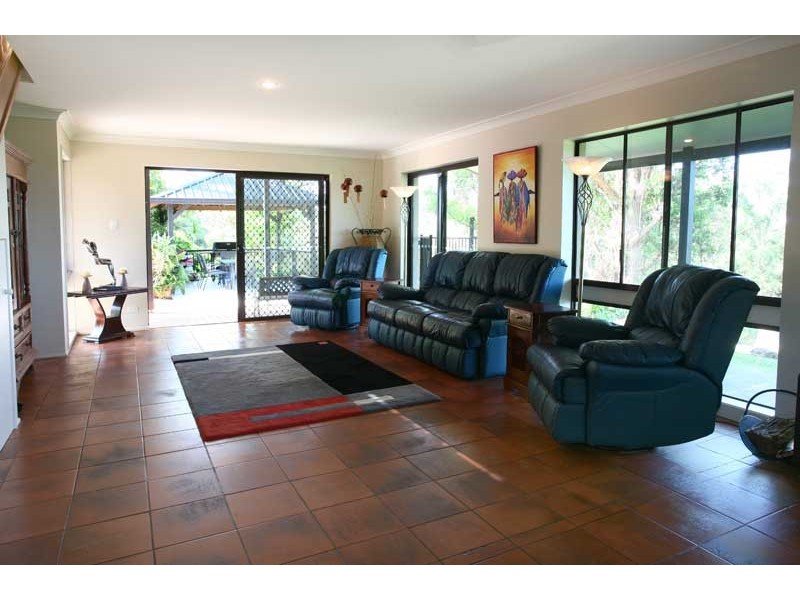 35 Arunta Drive, Mount Nathan QLD 4211