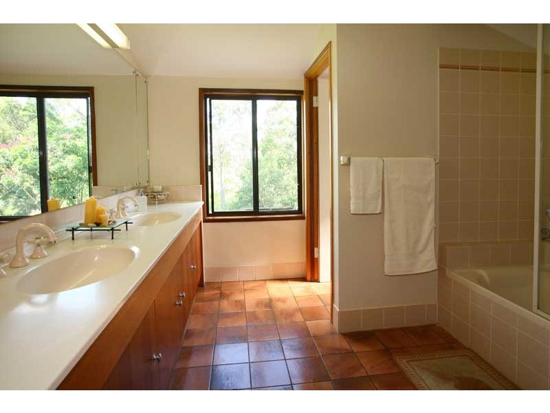 35 Arunta Drive, Mount Nathan QLD 4211