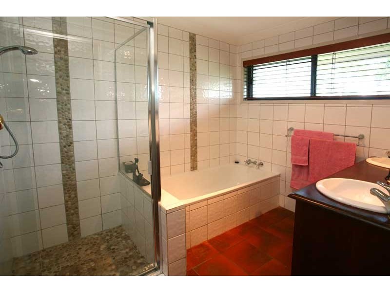 35 Arunta Drive, Mount Nathan QLD 4211