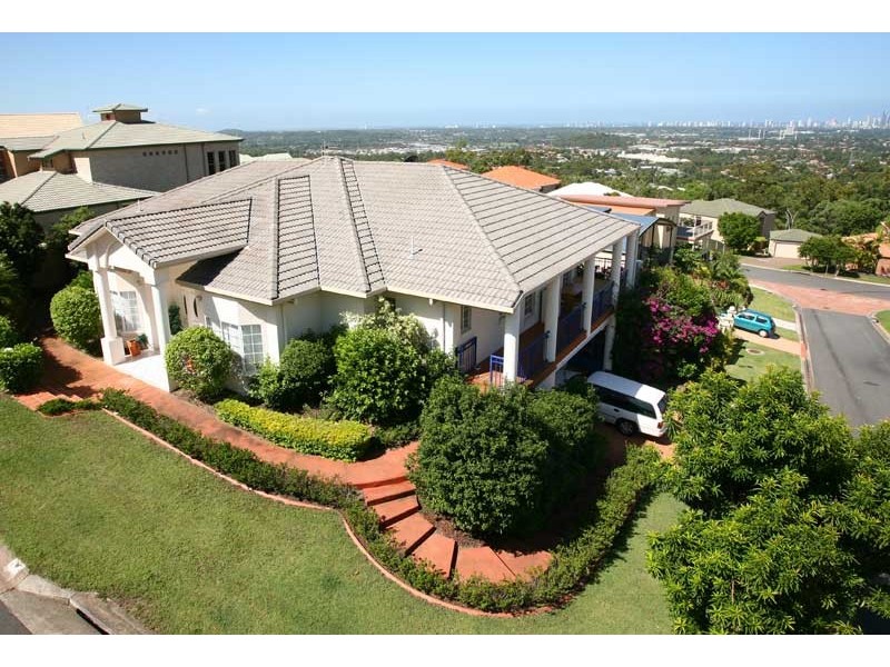 1 Galleria Court, Highland Park QLD 4211