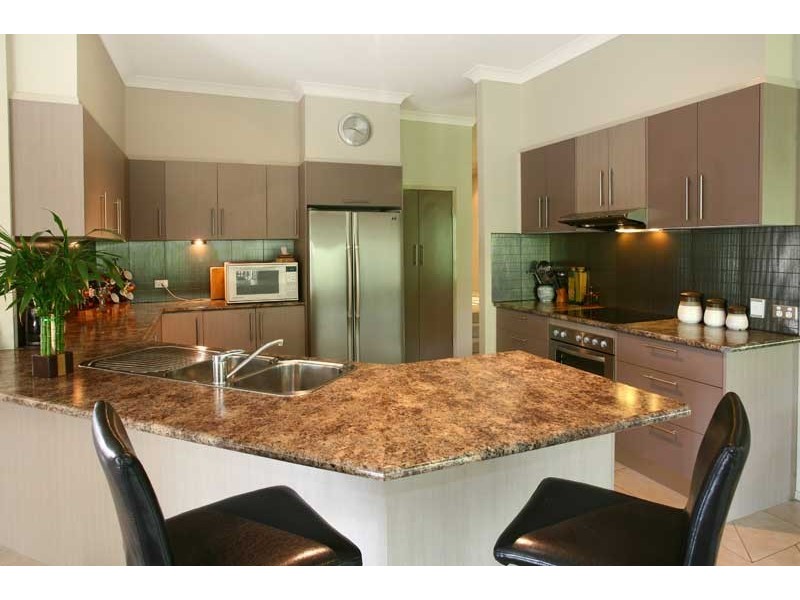 9 Hellfire Pass, Lower Beechmont QLD 4211