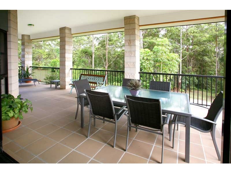 9 Hellfire Pass, Lower Beechmont QLD 4211