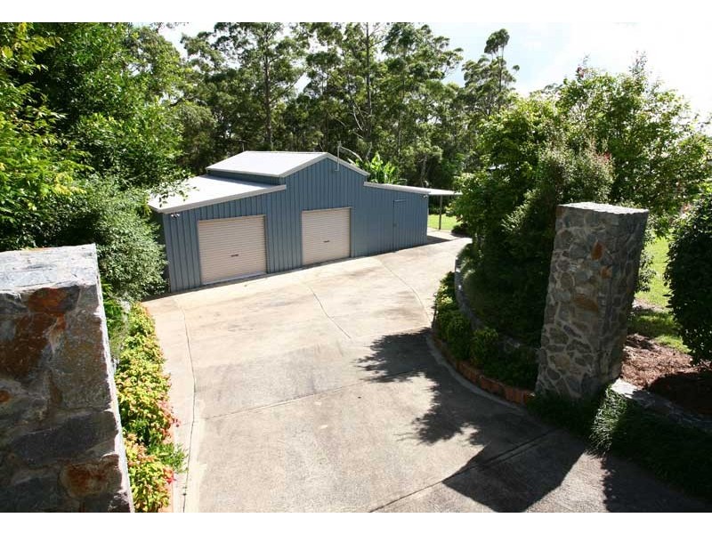 9 Hellfire Pass, Lower Beechmont QLD 4211
