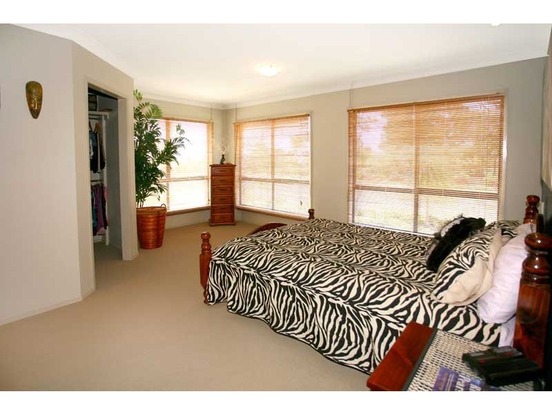 9 Hellfire Pass, Lower Beechmont QLD 4211