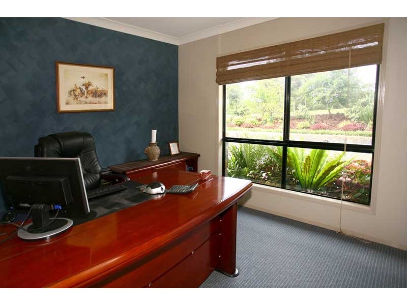 9 Hellfire Pass, Lower Beechmont QLD 4211
