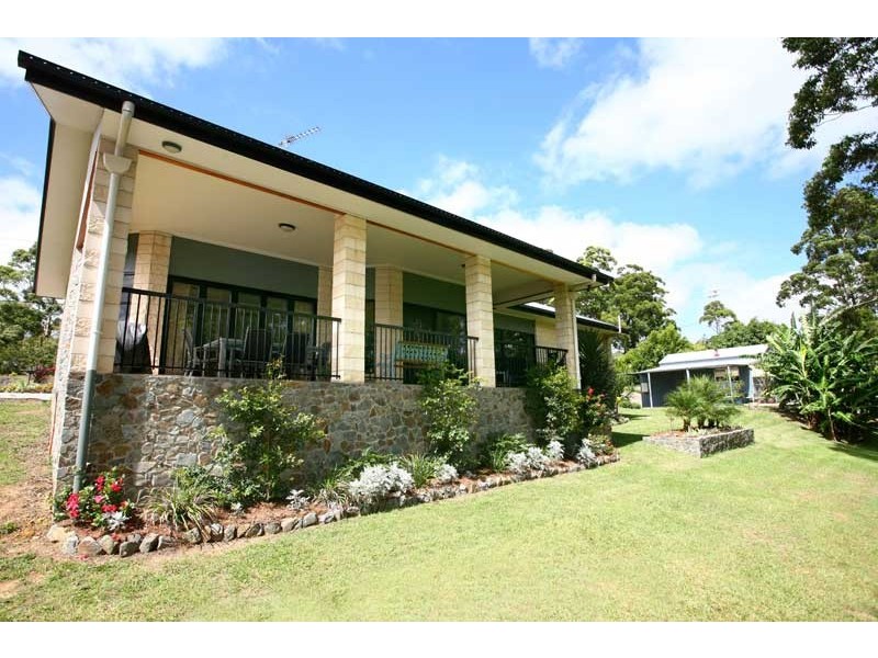 9 Hellfire Pass, Lower Beechmont QLD 4211