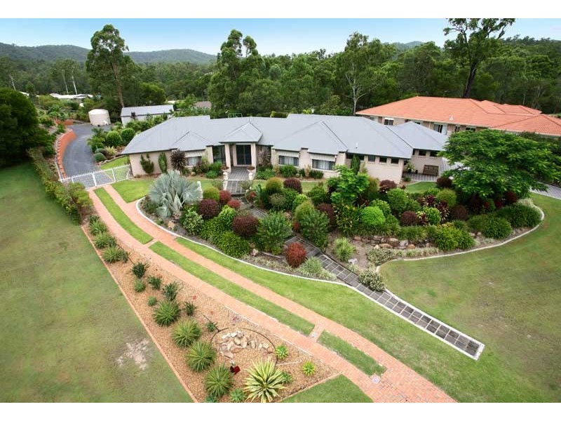 18 Nathanvale Drive, Mount Nathan QLD 4211
