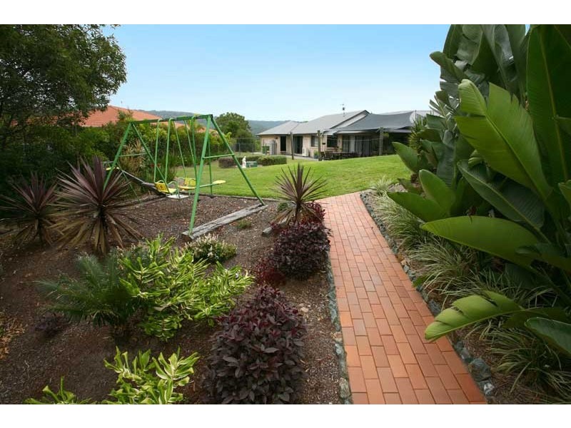 18 Nathanvale Drive, Mount Nathan QLD 4211